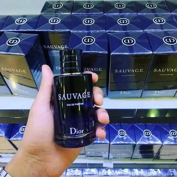Dior Sauvage Eau de Parfum 100ml for Men - Image 3